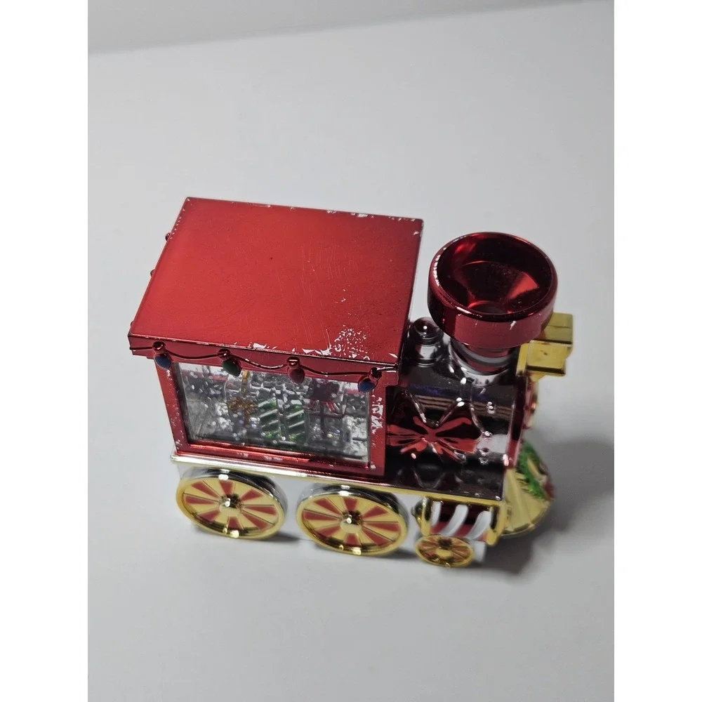 Bath Body Works 2023 Christmas Train Magnetic Candle Topper Light Up Water Globe